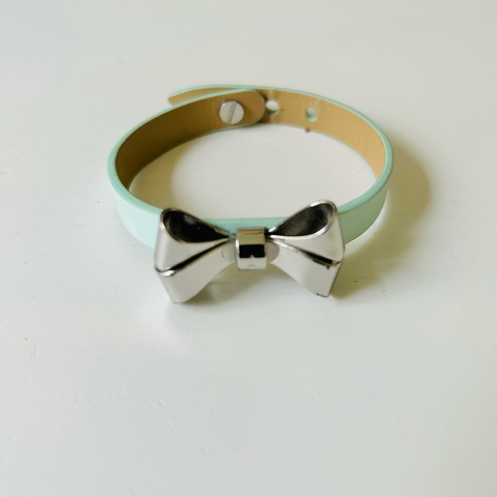 EUC Classic Ted Baker leather bracelet